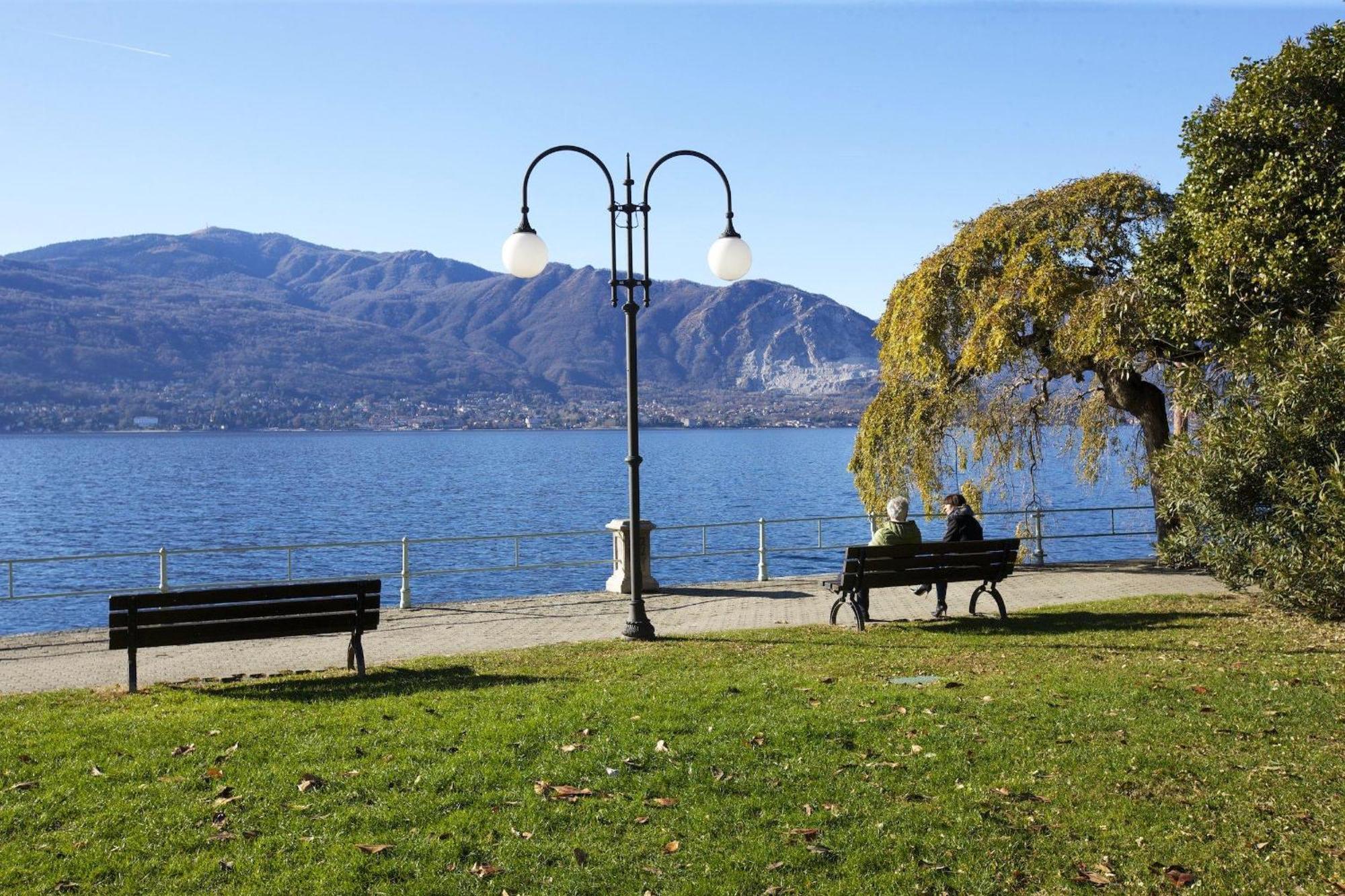 Appartamenti Lungolago Verbania Bagian luar foto